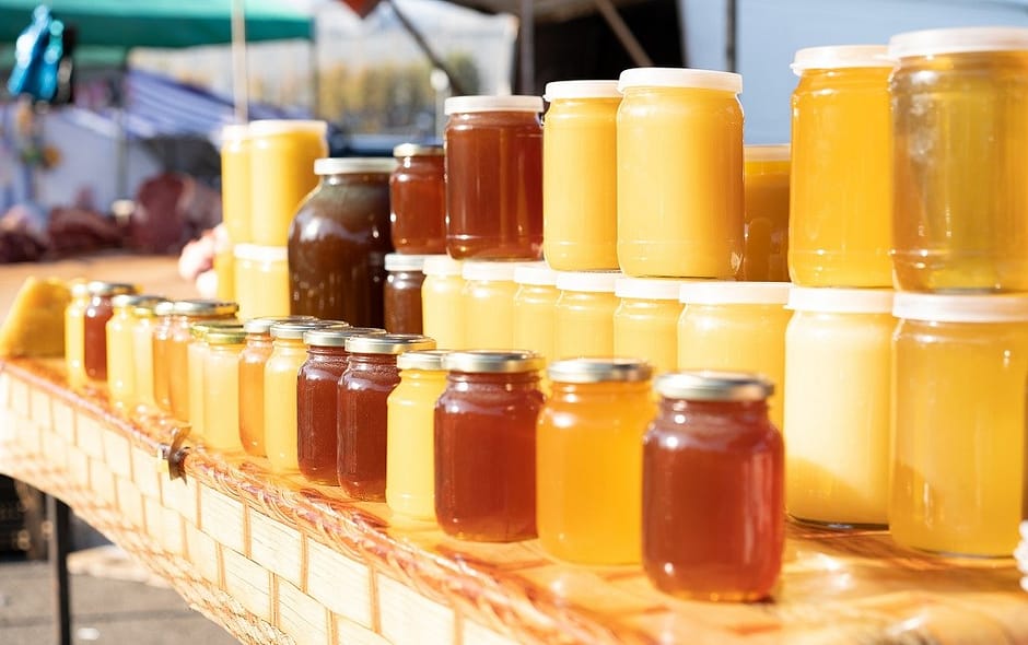 best beekeeping books how to start a honey business